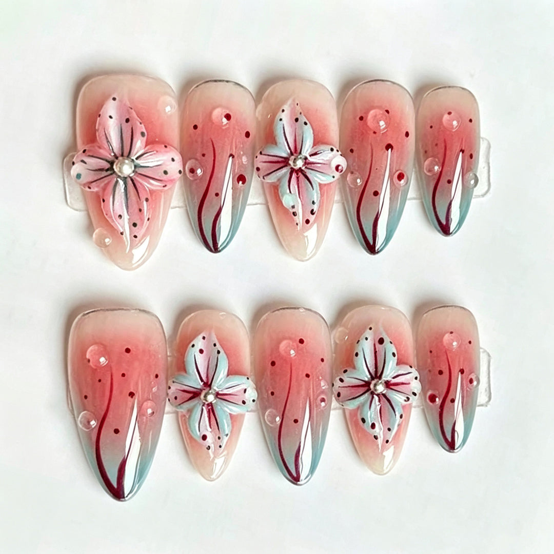 Floral Articulated Press-On Nail Set