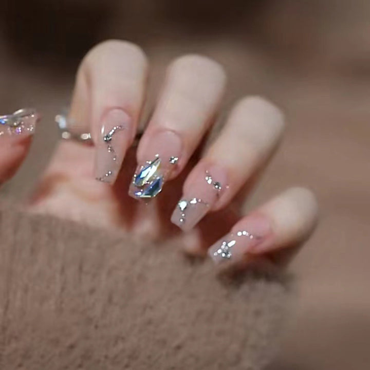 Glamorous Decorative Press-On Nail Set