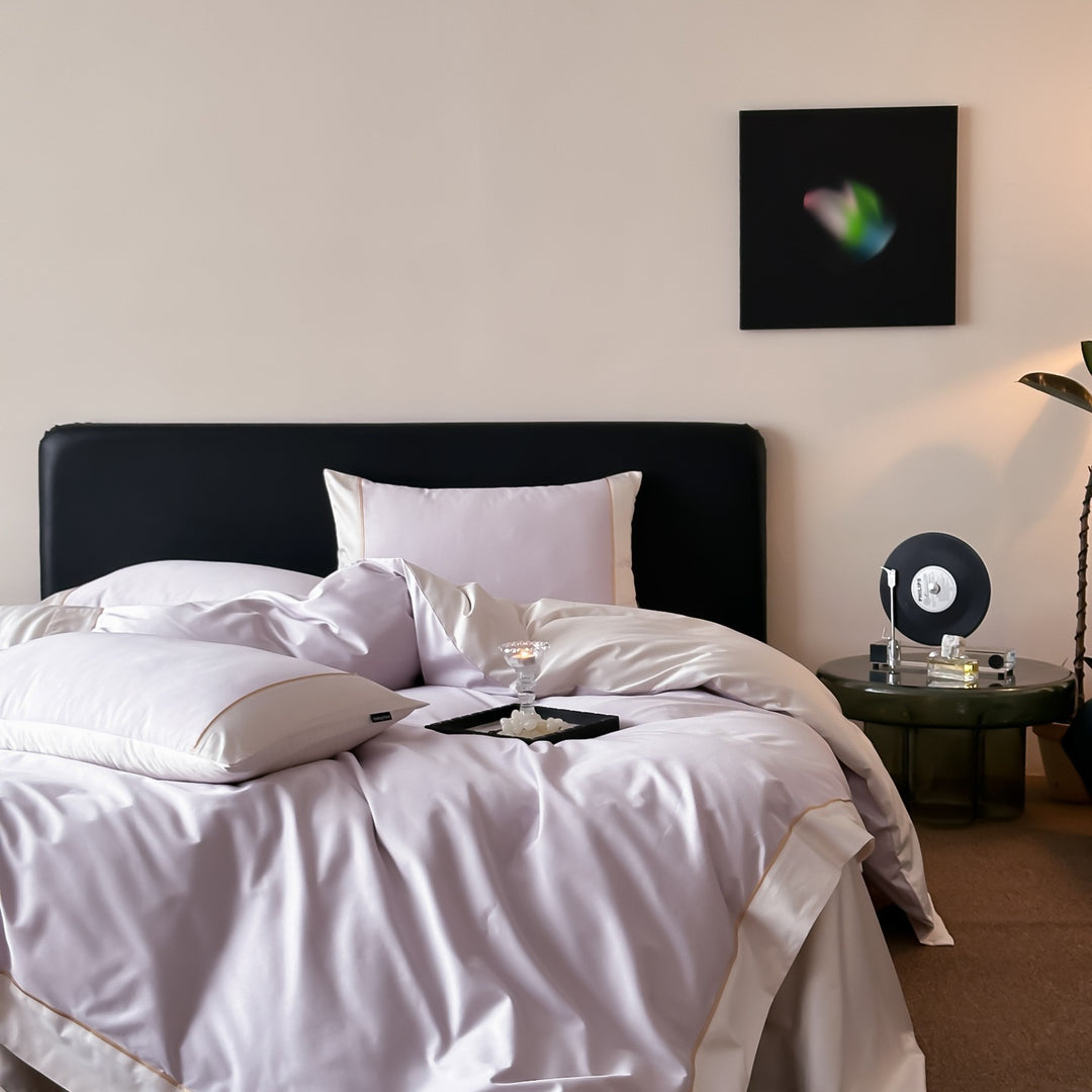 Premium cotton satin bedding set with fine contrast piping and hotel closure