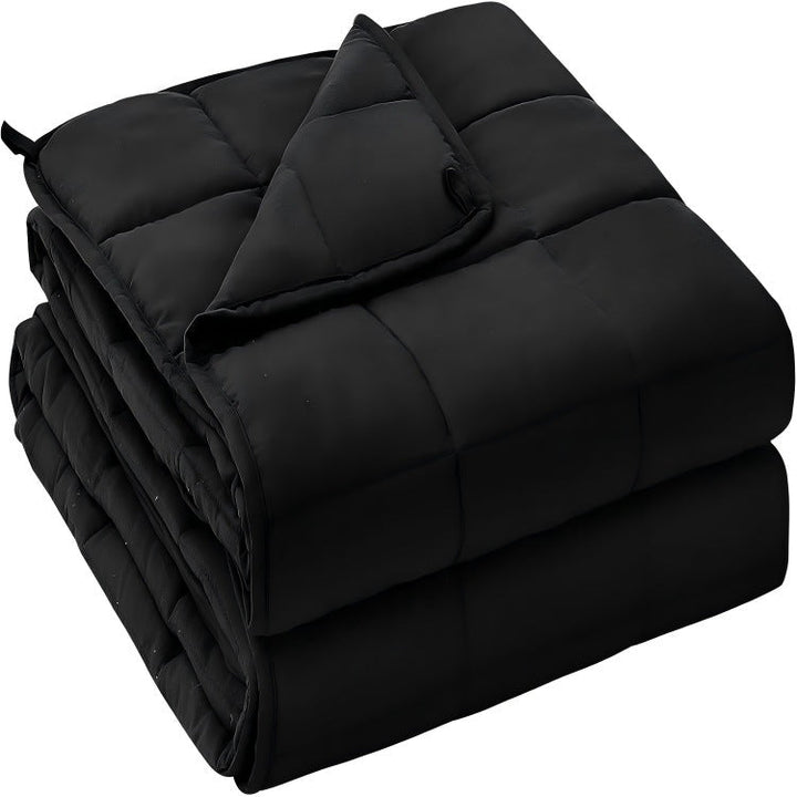 Multi-Season Quilted Blanket Kalsten