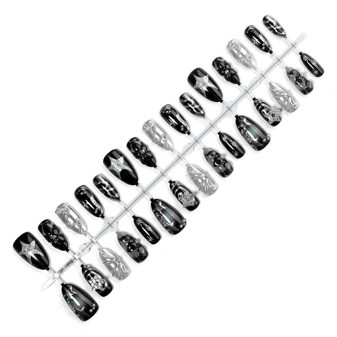 Artificial nail set with glamorous designs and unique 3D elements Kalsten