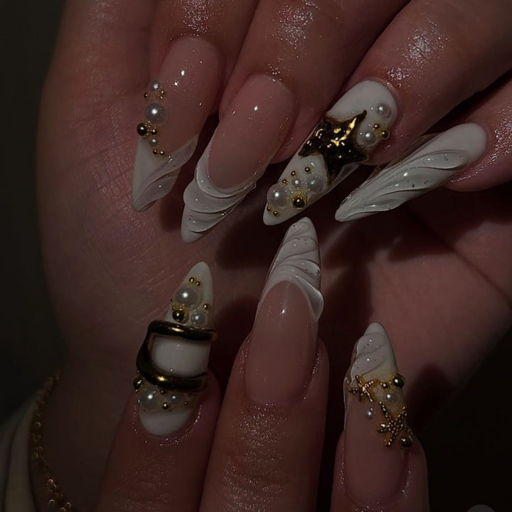 Elegant Nail Art Kalsten
