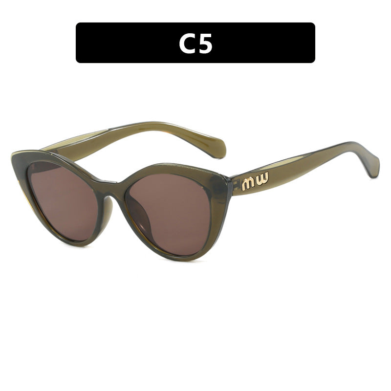 Women elegant Cat-Eye sunglasses with luxurious high-quality frame Kalsten