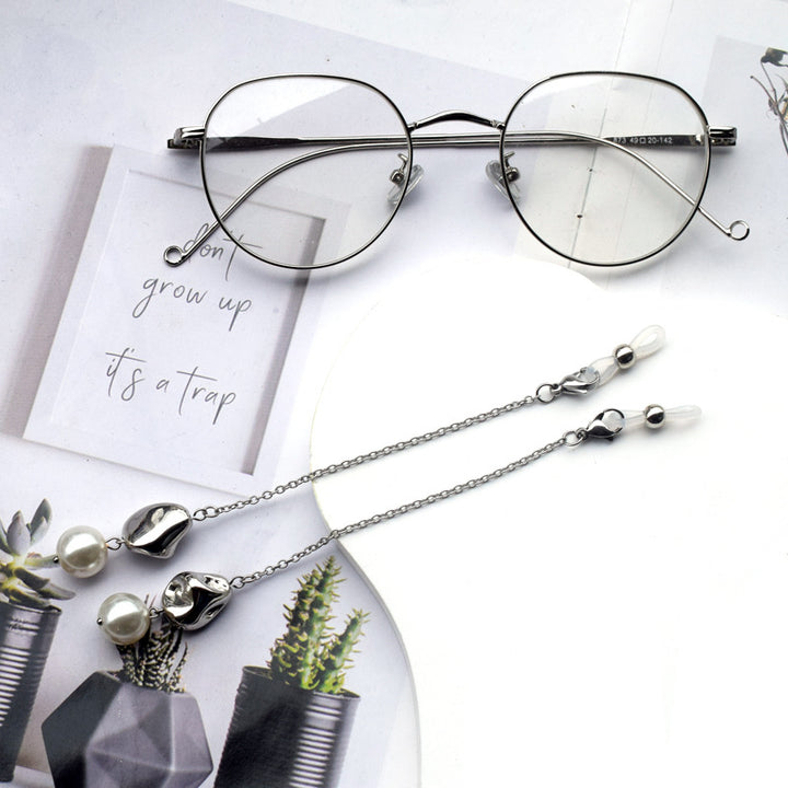 Elegant Eyewear Chain with Pearl Accents Kalsten