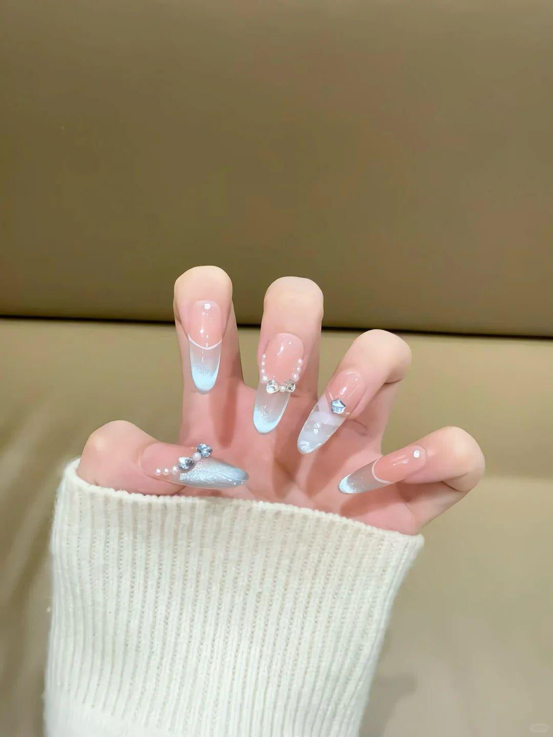 Decorative 3D Nail Art Kit Kalsten