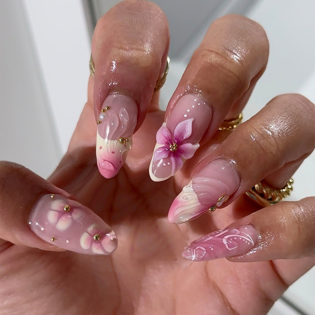 Exquisite Floral Press-On Nail Art Kalsten