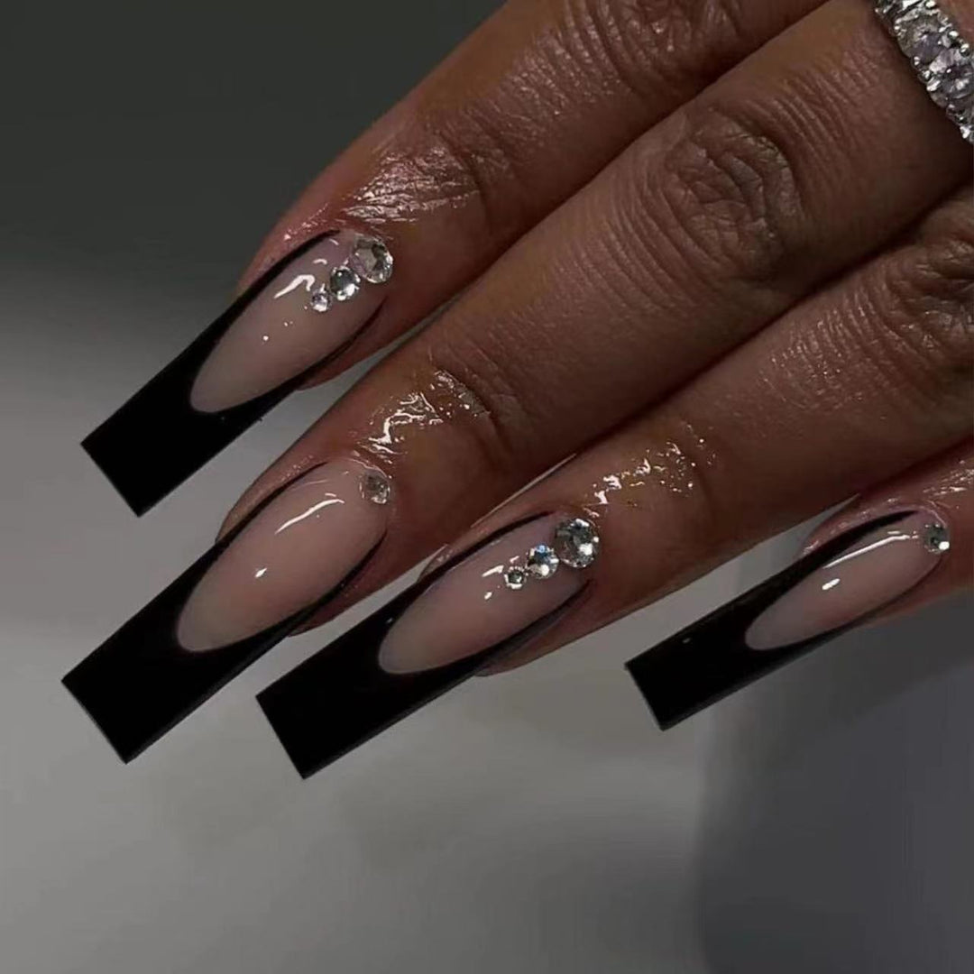 Acrylic nail set with modern glamour and luxurious 3D accents Kalsten