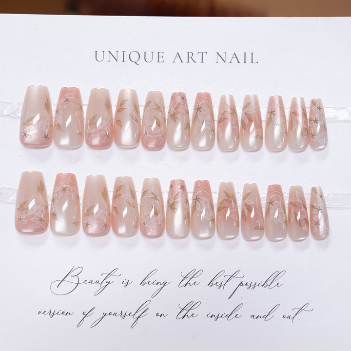 Elegant Press-On Nail Art with Floral Detail