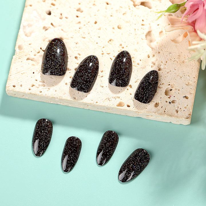 Glamorous artificial nails with glitter Kalsten