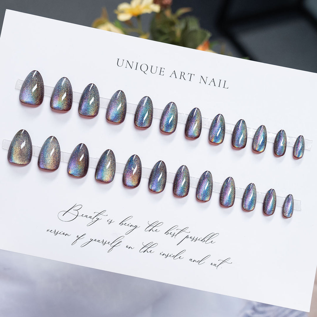 Press-On Nail Set with Holographic Finish
