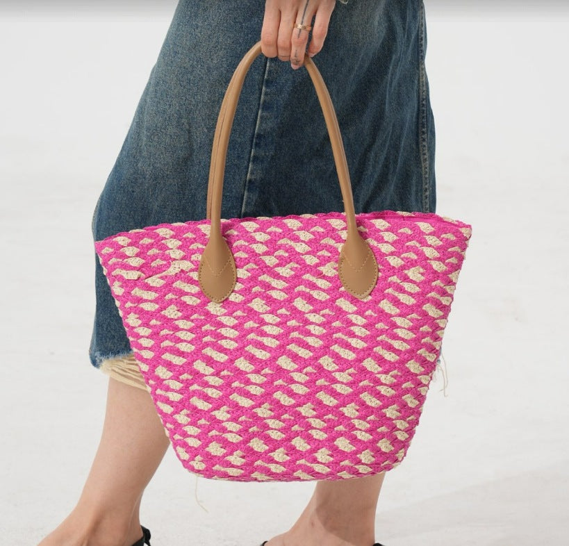 Handcrafted beach bag with elegant woven pattern Kalsten