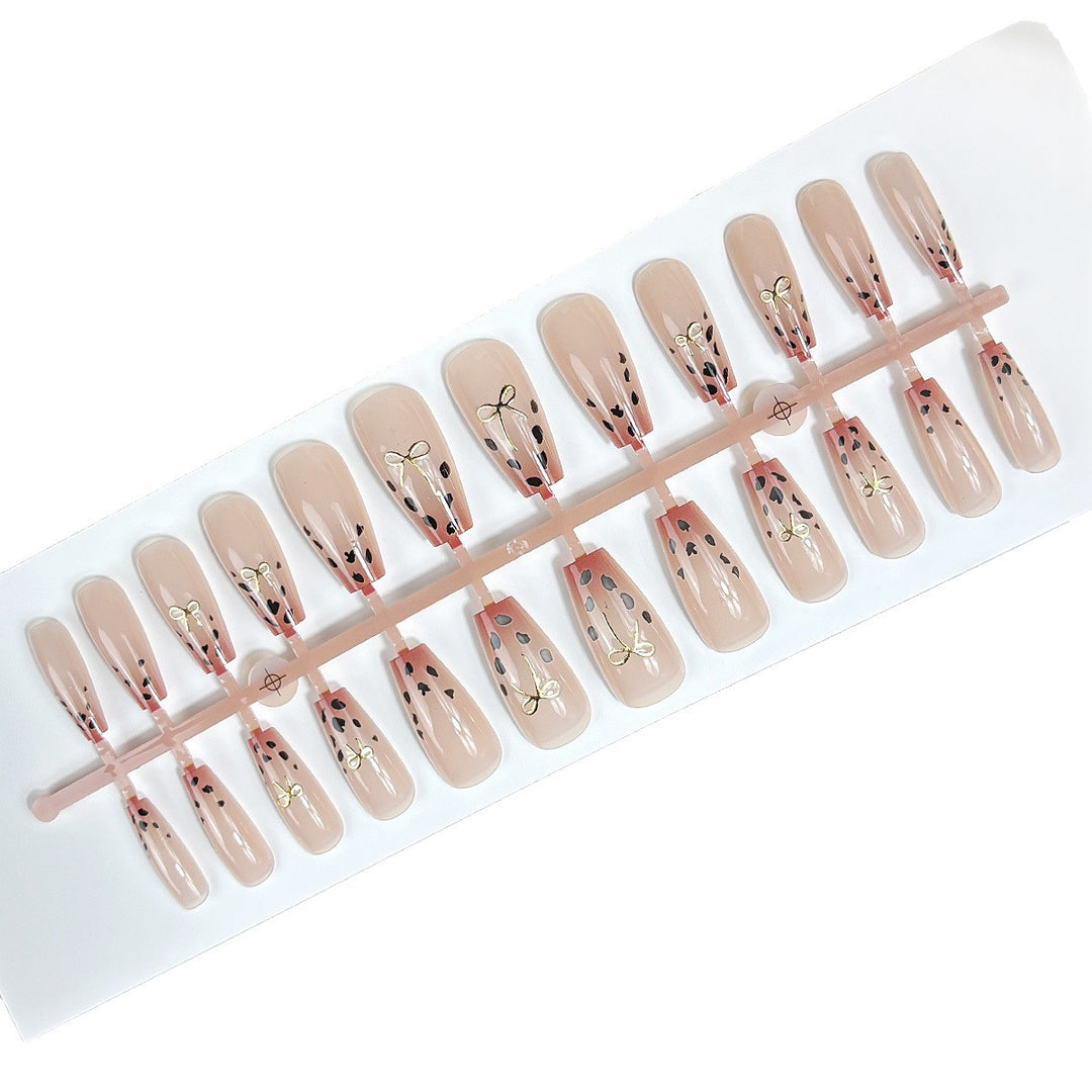 Press-On Nail Art Kalsten