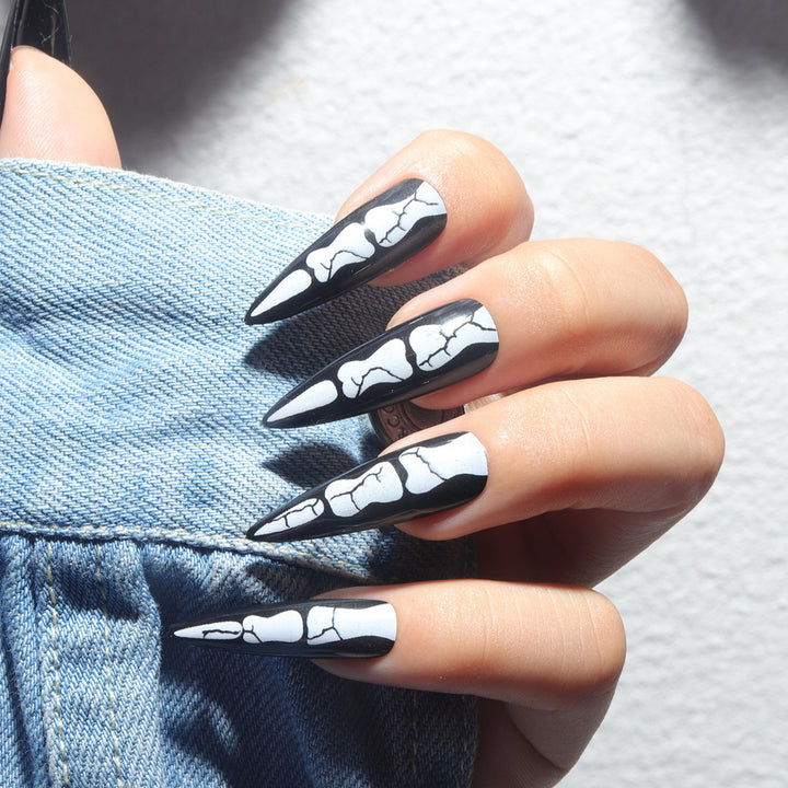 Artistic Skull-Design Stiletto Press-On Nails Kalsten