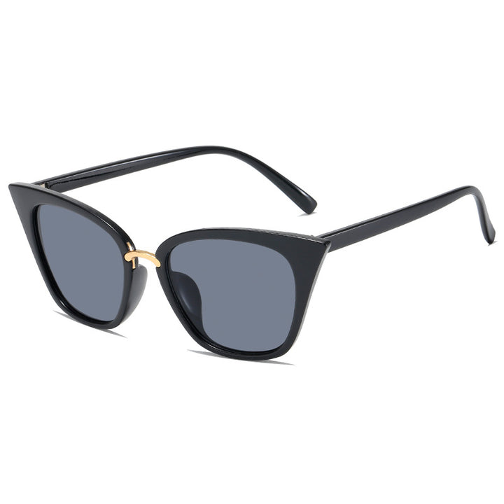 Ladies fashionable sunglasses with striking design Kalsten