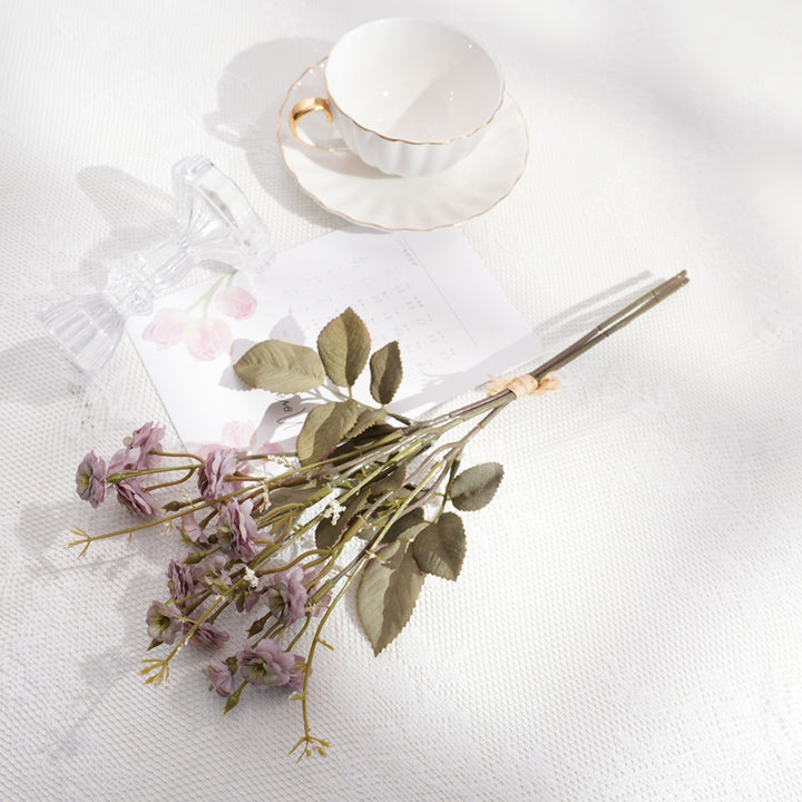 Vintage-Inspired Dried Flower Bouquet