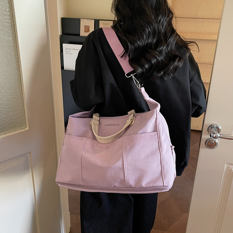 Spacious Multi-Functional Weekend Duffel Bag Kalsten
