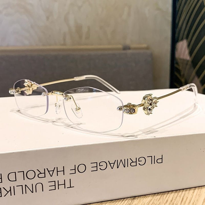 Fashionable sunglasses with luxurious golden accents Kalsten
