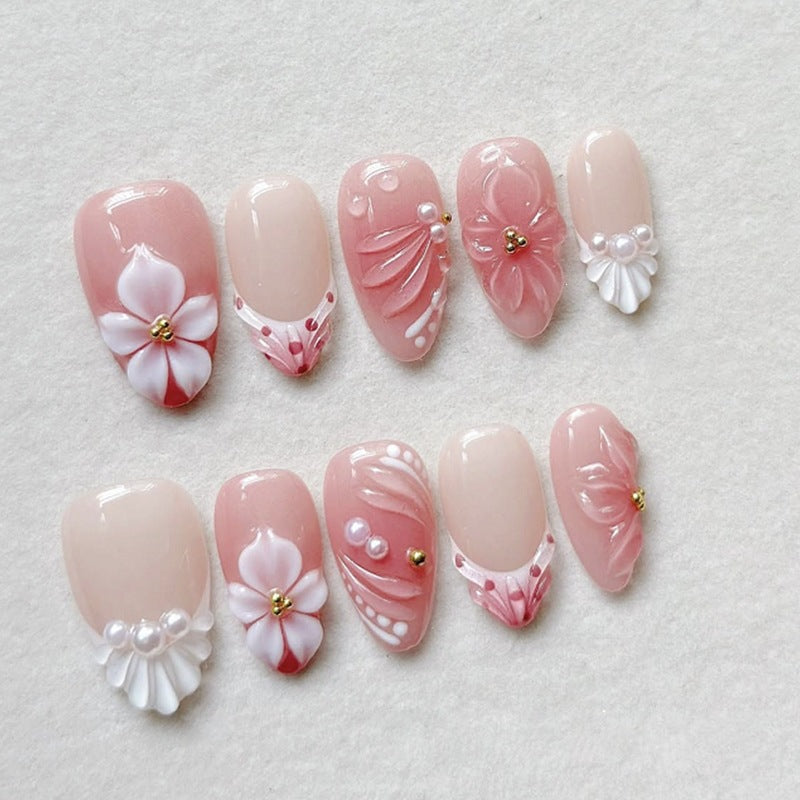 Creative nail art set with floral details Kalsten