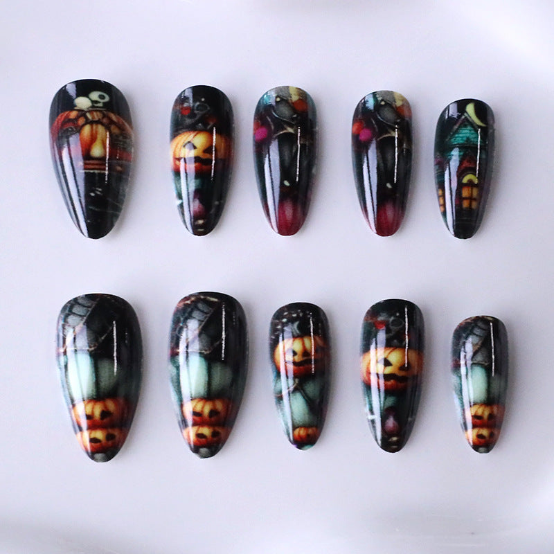 Halloween-Themed 3D Nail Art Kalsten