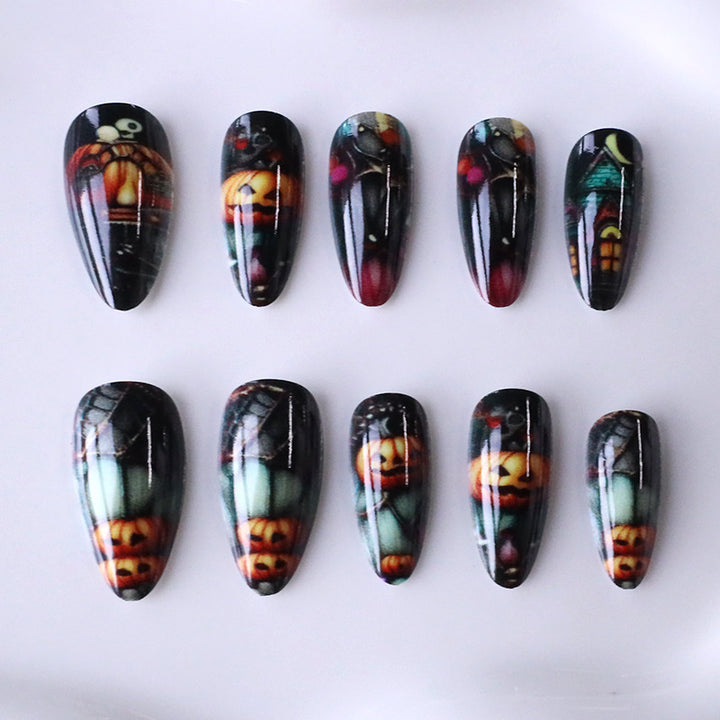 Halloween-Themed 3D Nail Art Kalsten