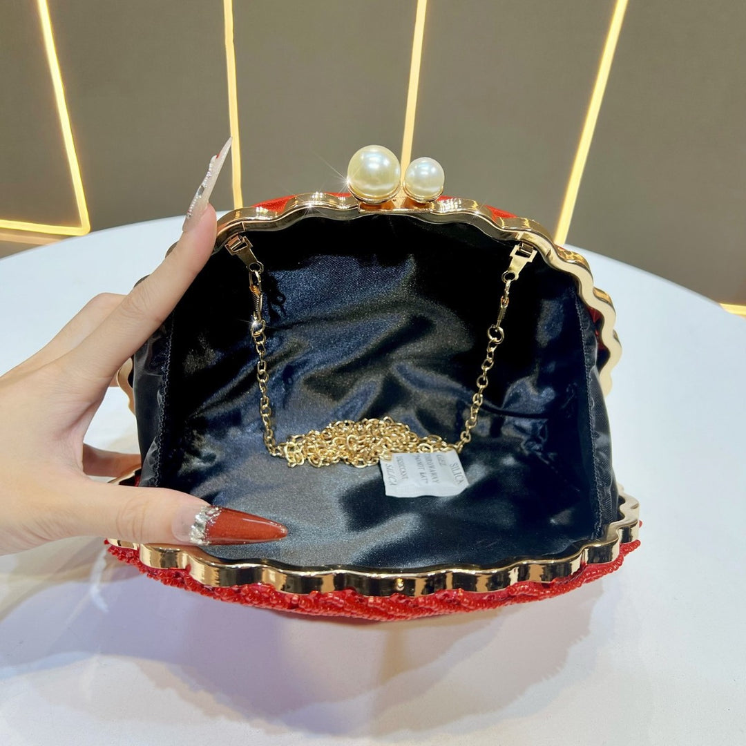 Beaded Shell-Shaped Evening Clutch