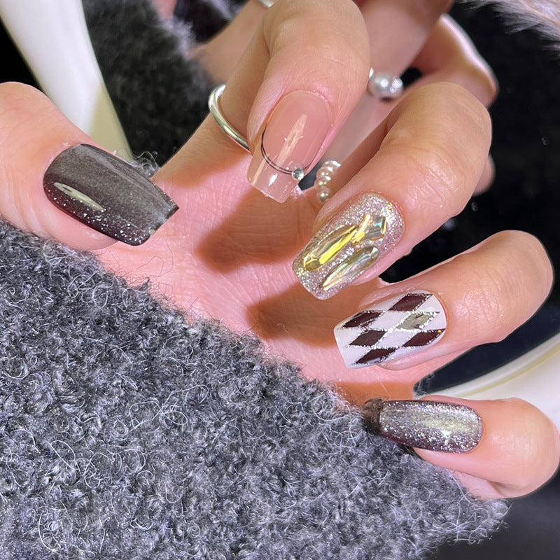Glamorous Press-On Nail Art Set with Stylish Gemstone Accents Kalsten