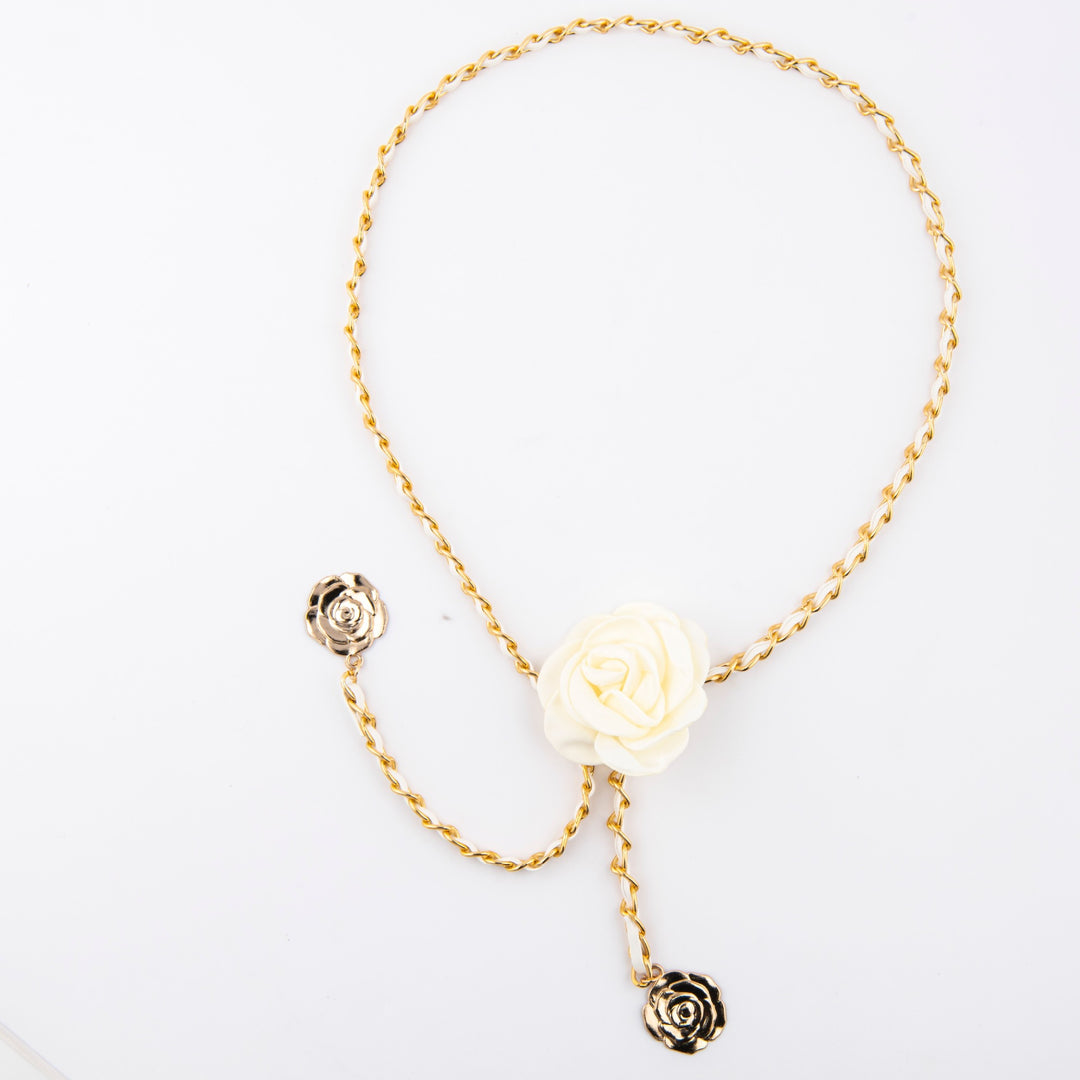 Fashionable chain belt with rose details Kalsten