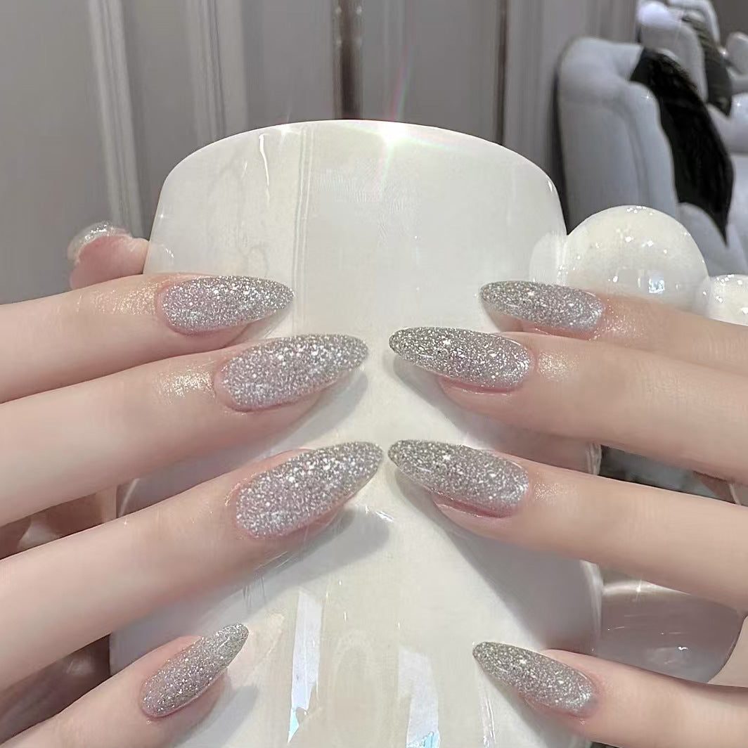 Artificial nails with glitter and elegant design Kalsten