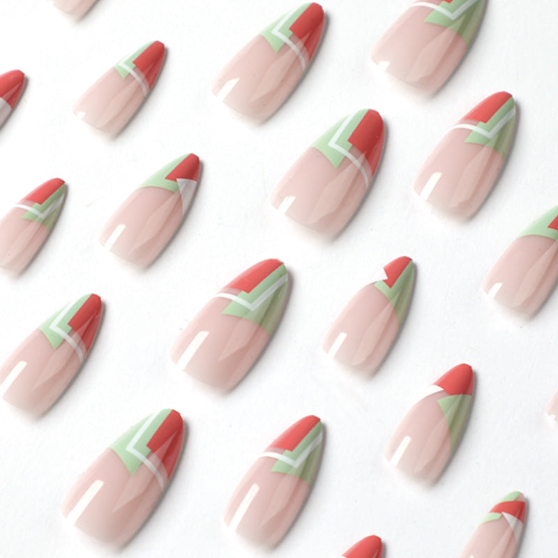 Artful nail art in trendy design Kalsten