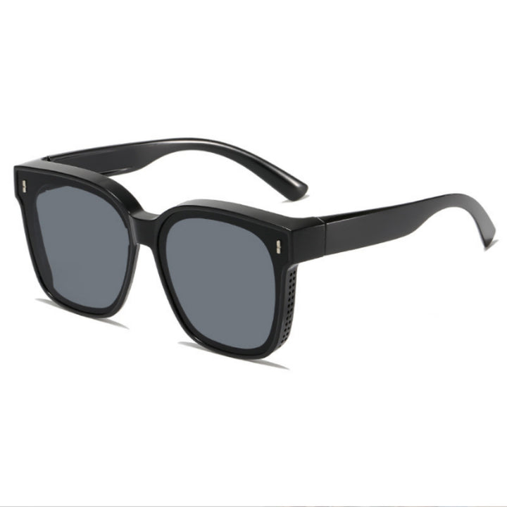 Ladies fashionable sunglasses in modern frame design Kalsten