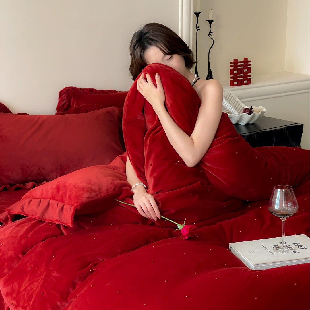 Samt-bed linen set with pearl application and frill