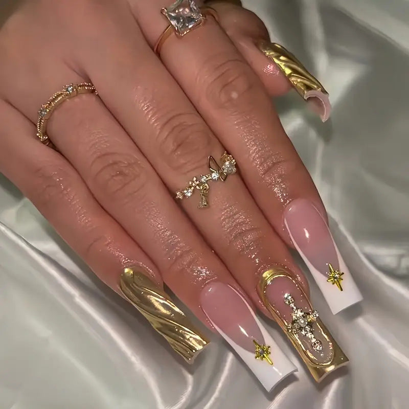 Elegant Press-On Nail Art with Gold Accents Kalsten