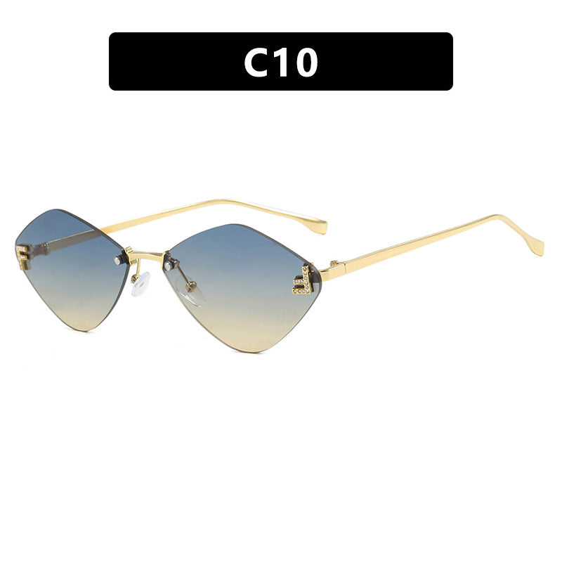Women's geometric sunglasses in an extravagant design with gradient lenses Kalsten