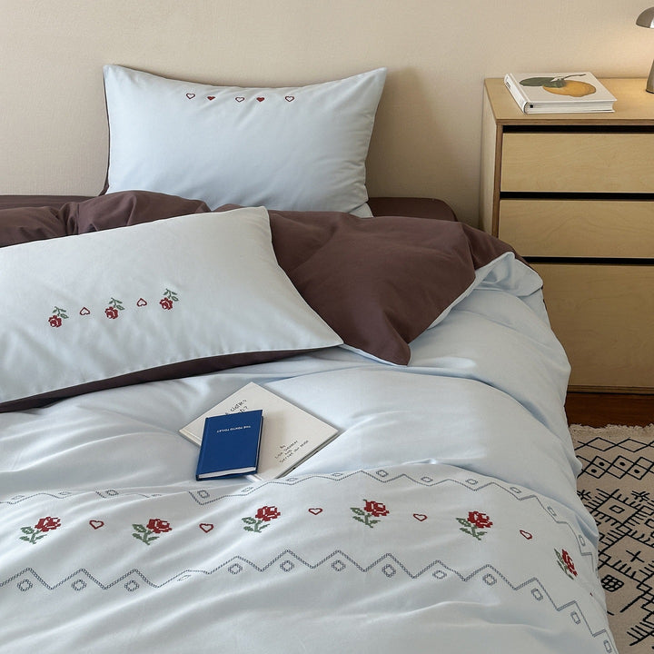 Reversible cotton percale duvet cover set with delicate rose embroidery