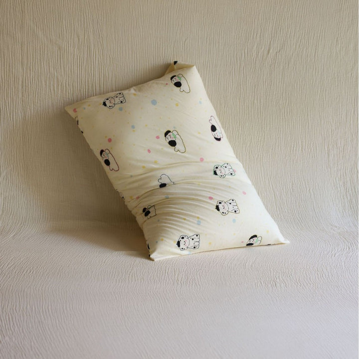 Children's pillowcase made of cotton percale with cute bear print