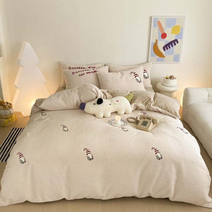 Cozy teddy fleece bedding set with colorful dots and extra soft surface