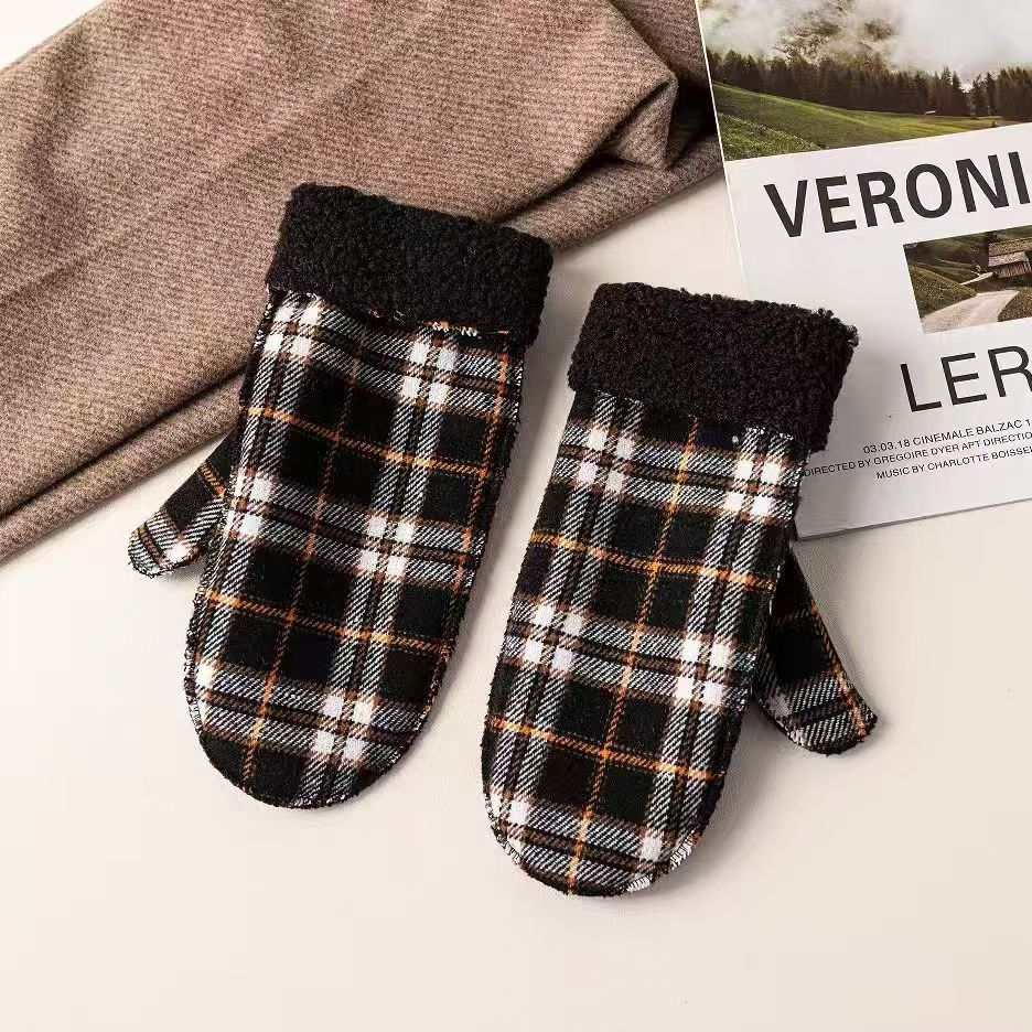 Plush Lined Thermal Mittens Kalsten