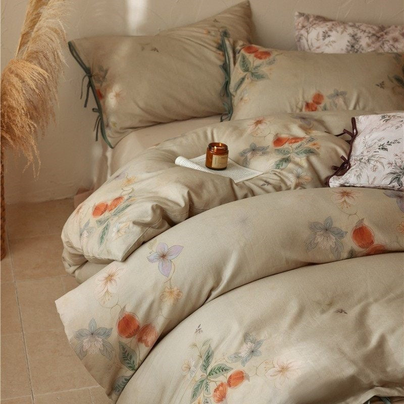 Luxury cotton satin bedding set with floral pattern and hotel closure