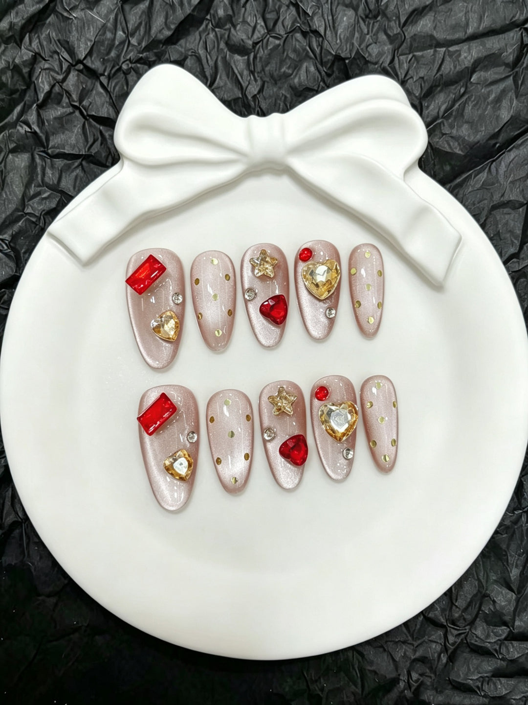 Artistic Press-On Nail Set with Glamorous Gem Accents