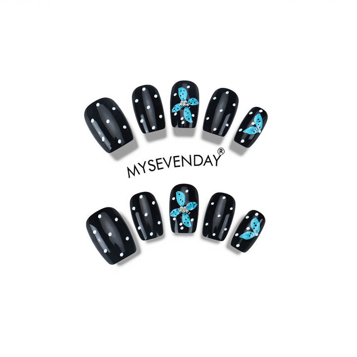 Floral-Embellished Press-On Nail Set Kalsten