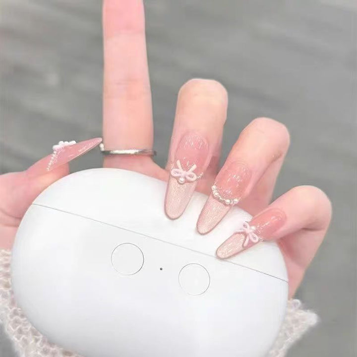 Elegant Nail Art Kalsten