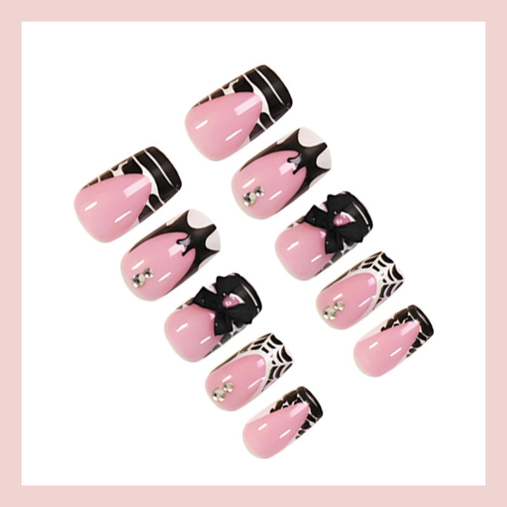 Halloween Fake Nail Set with Playful Spider Design Kalsten