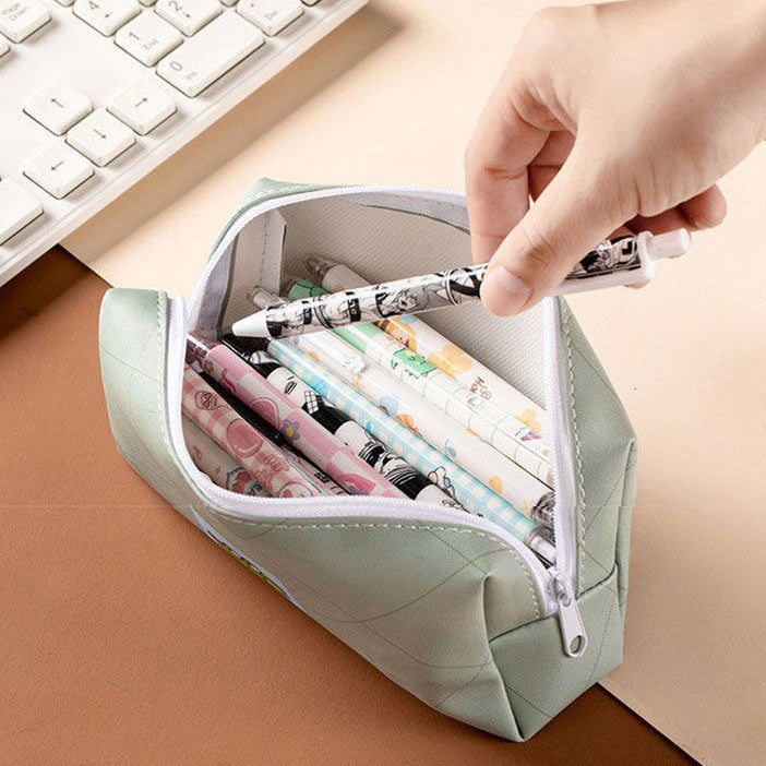 Creative Cartoon-Themed Zippered Pencil Case
