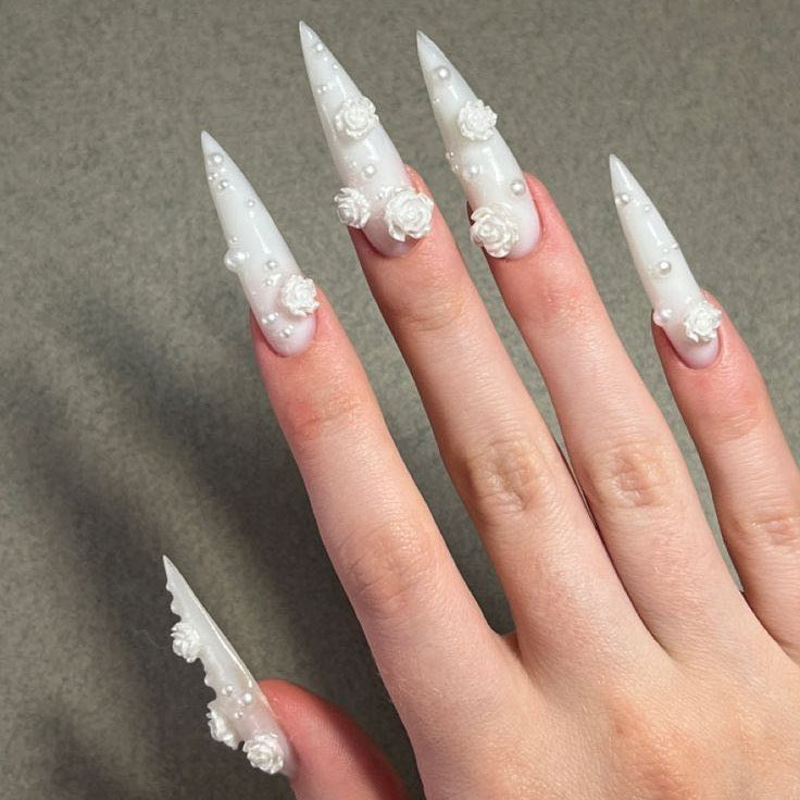 Elegant Floral-Embellished Stiletto Press-On Nails Kalsten
