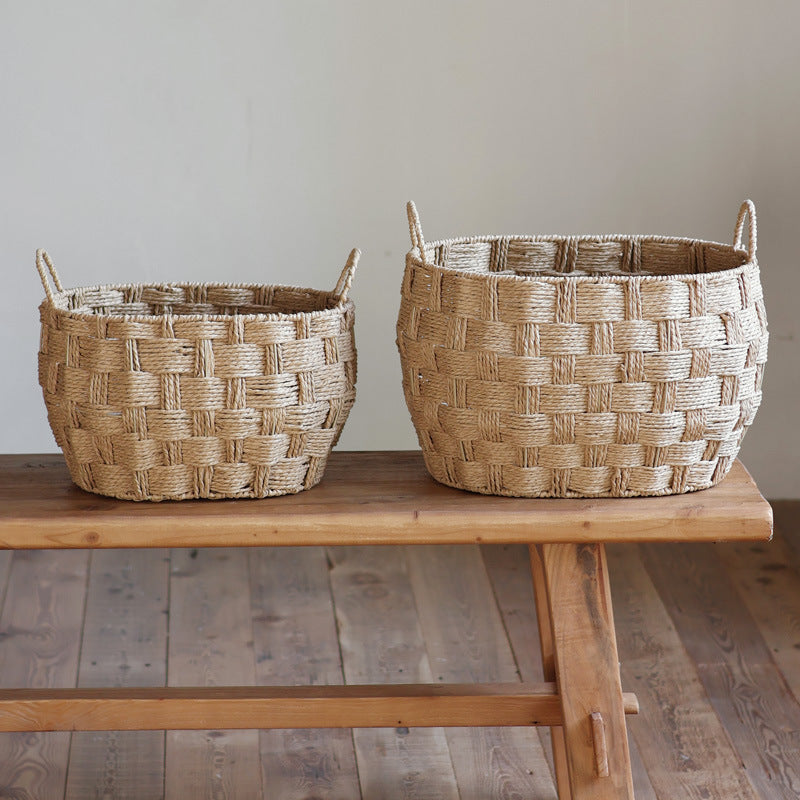 Decorative storage basket made of natural material Kalsten