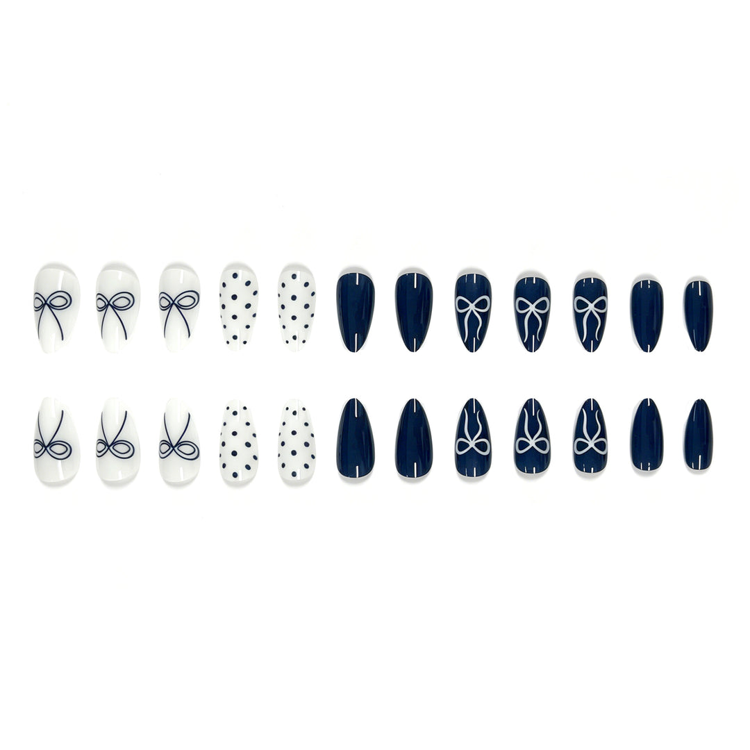 Nautical-Inspired Gel Nail Art Kalsten