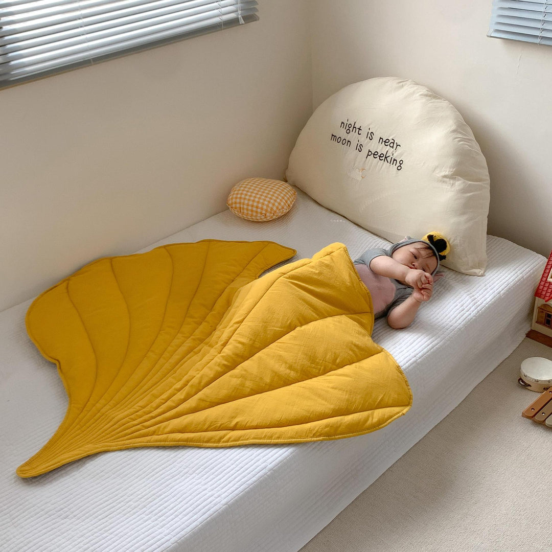 Quilted Leaf-Shaped Cotton Padded Floor Play Mat