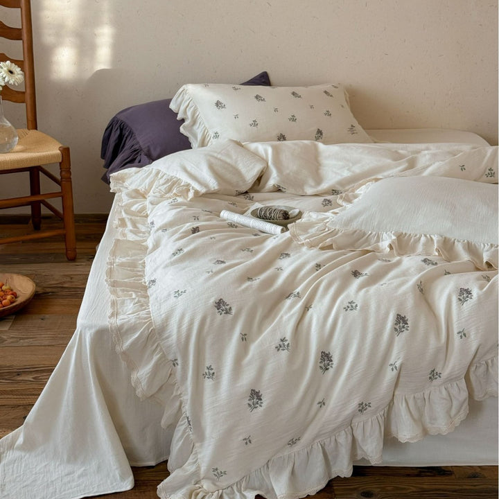 Cotton gauze mattress cover set with ruffle, light linen look and delicate rose allover