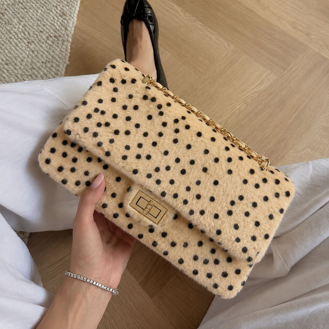 Luxurious Textured Chain Handle Handbag