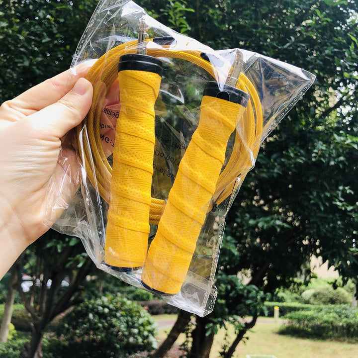 Jump rope with grippy ergonomic handles Kalsten